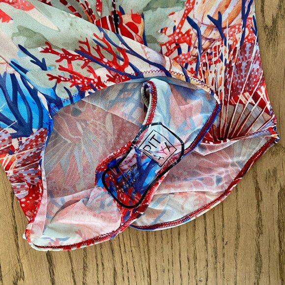 Pitaya Philadelphia Short Sleeve Swimsuit - Picture 12 of 13
